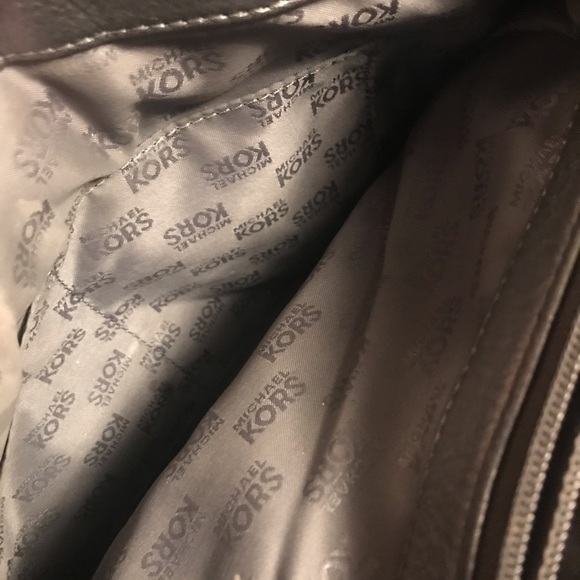 Michael Kors purse - Picture 3 of 3